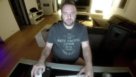 Snapshot of lemouth006 chatting on January 27, 1:26 am Ange online show from January 27, 1:26 am