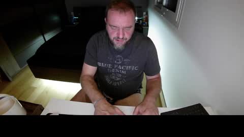 Snapshot of lemouth006 chatting on November 1, 3:18 am Ange online show from November 1, 3:18 am