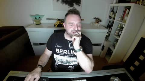 Snapshot of lemouth006 chatting on January 30, 7:37 pm Ange online show from January 30, 7:37 pm