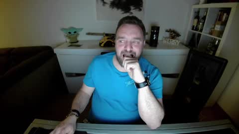 Snapshot of lemouth006 chatting on February 11, 9:03 pm Ange online show from February 11, 9:03 pm