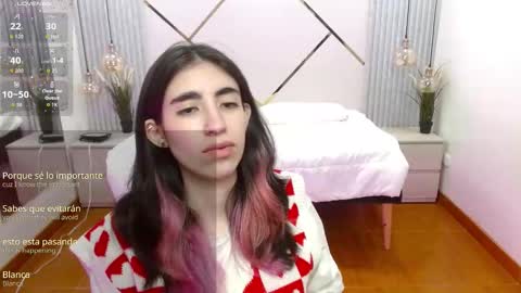 Snapshot of lena_roses chatting on September 13, 8:33 pm Lena online show from September 13, 8:33 pm