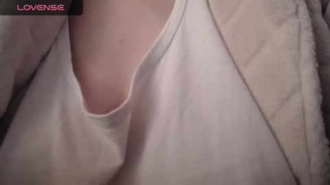 lenagolden online show from February 21, 11:01 am