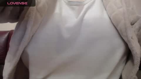 lenagolden online show from February 20, 6:24 pm