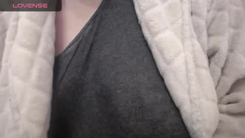 lenagolden online show from January 31, 2:58 am