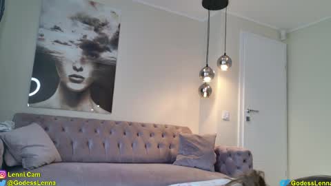 Lenna Goddess online show from April 29, 6:51 am