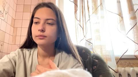 Hellomy name is Natalyits my first day here nice to meet you Give me 50 thumbs ups online show from April 23, 12:29 pm