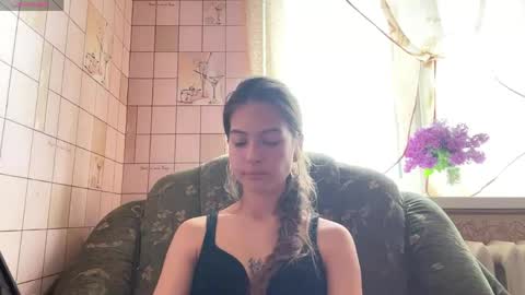 Hellomy name is Natalyits my first day here nice to meet you Give me 50 thumbs ups online show from May 17, 9:29 am