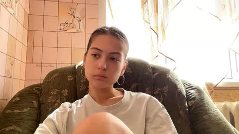 Hellomy name is Natalyits my first day here nice to meet you Give me 50 thumbs ups online show from April 25, 8:16 am