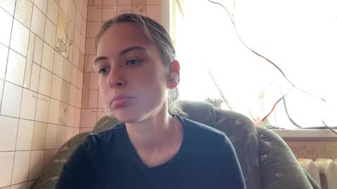 Hellomy name is Natalyits my first day here nice to meet you Give me 50 thumbs ups online show from May 30, 1:42 pm