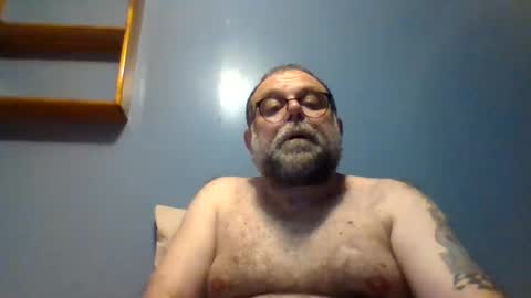 leo71313 online show from October 16, 4:12 am