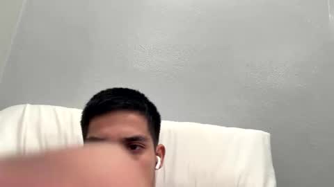leo_0757 online show from June 8, 1:28 am