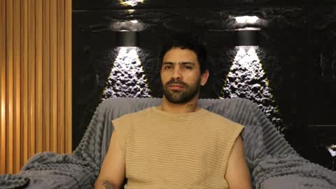 Leo  Diaz online show from March 29, 2:35 am