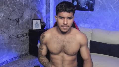 Snapshot of leo_taro chatting on October 13, 2:13 am Leo independent model online show from October 13, 2:13 am
