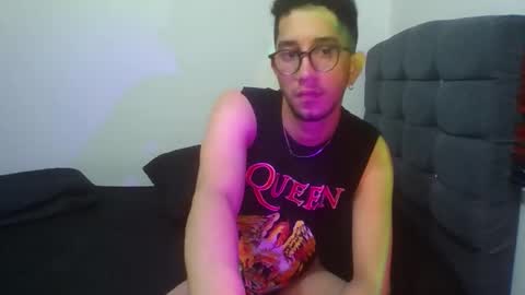 Snapshot of leoh_hades chatting on October 17, 2:48 am Leoh online show from October 17, 2:48 am