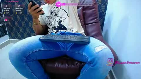 Leon Smoron online show from May 3, 8:09 am
