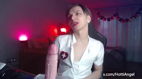 Leon online show from October 26, 1:23 pm