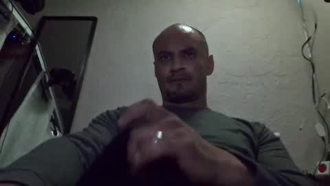 leonar0101 online show from December 17, 7:37 pm