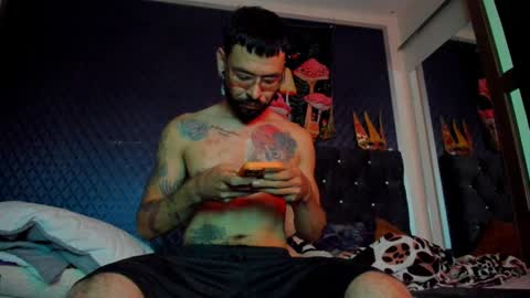 Len online show from March 12, 11:31 am