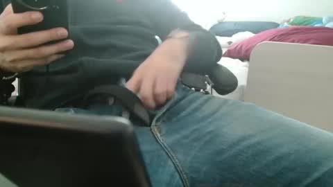 Snapshot of leone44 chatting on October 31, 9:10 am angel e sonia online show from October 31, 9:10 am