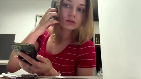 Reily online show from June 1, 8:10 pm
