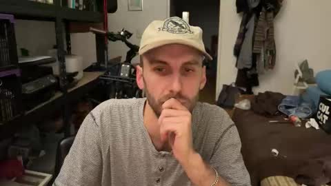 Leon online show from November 27, 3:31 pm