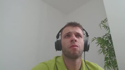 leozinhohd online show from November 11, 7:05 pm