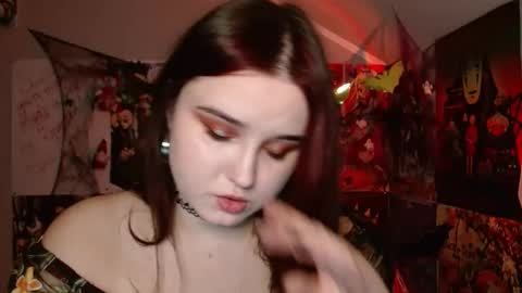 Snapshot of leraaa72 chatting on October 3, 6:43 am little secret online show from October 3, 6:43 am