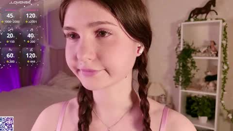 Nicole Moore online show from February 12, 3:26 pm