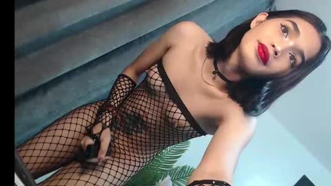 Trisha18 online show from February 23, 5:50 pm