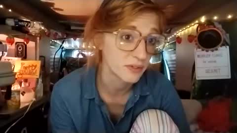 LesleyGumGrass- The Boring Trans girl online show from December 15, 6:04 pm