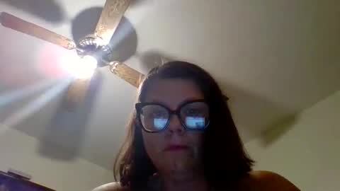 Snapshot of lesleymarie0404 chatting on October 11, 6:51 am lesleymarie0404 online show from October 11, 6:51 am