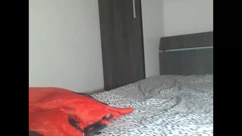 Lesley online show from February 27, 8:23 pm