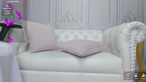 lesly_film26 online show from January 9, 8:01 pm