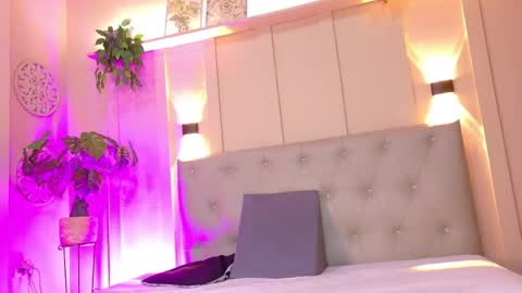 lesly_tavarez online show from April 21, 1:07 pm