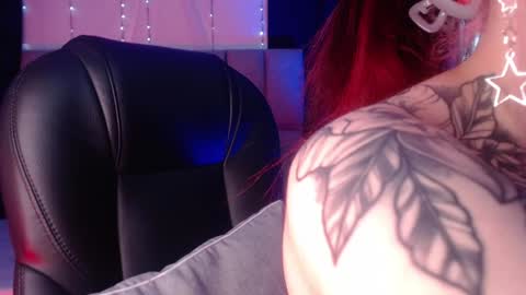 Less  online show from January 23, 6:14 pm