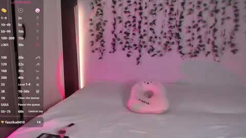 Lessy online show from July 9, 12:47 am