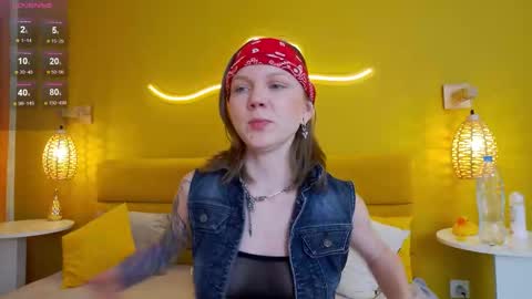 Lessy online show from November 14, 4:25 am