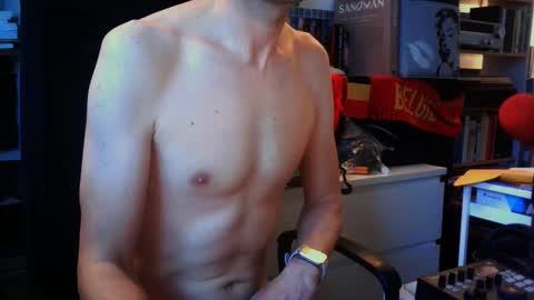 Vampiro Diurno online show from January 27, 4:01 pm