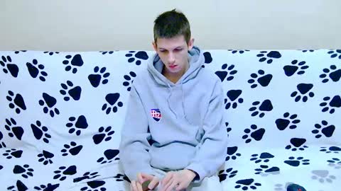 lester_broo online show from February 5, 6:17 am