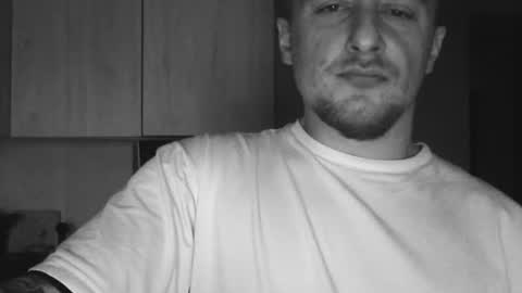 lev1ngston online show from December 2, 12:58 pm