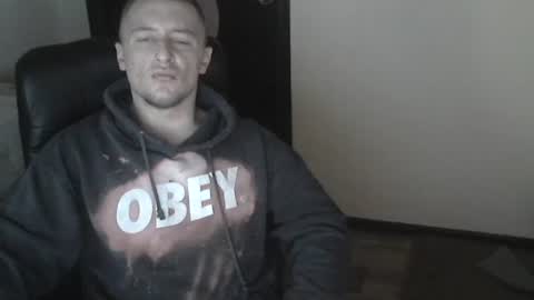 lev1ngston online show from February 1, 10:48 am