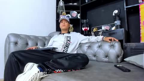 LevySteven online show from March 6, 2:19 am