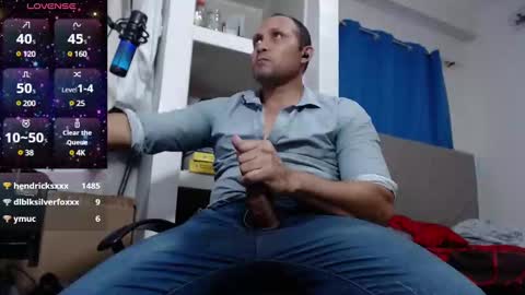 Lewis online show from December 27, 10:05 pm