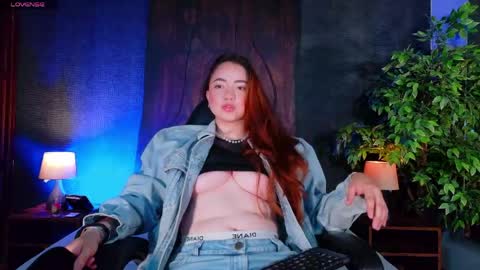 lexavega_ online show from May 21, 10:00 am