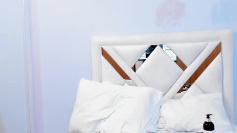 Gabrielle online show from April 20, 6:11 pm