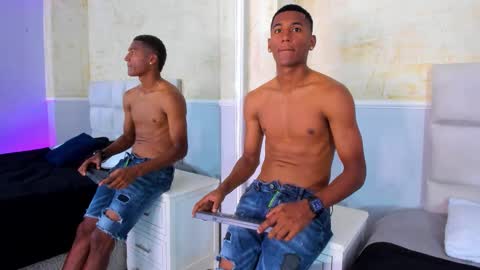 Snapshot of lexianddeker chatting on October 1, 5:56 pm Lexi  Derek online show from October 1, 5:56 pm