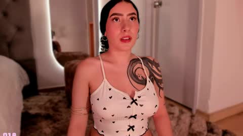 LEXIE online show from April 1, 1:50 am