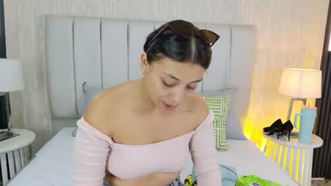 lexxi_gb online show from July 8, 8:45 pm