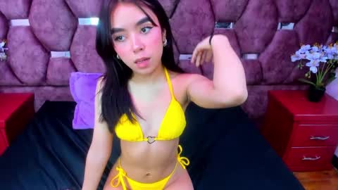 lexy_petite_ online show from March 6, 8:59 pm
