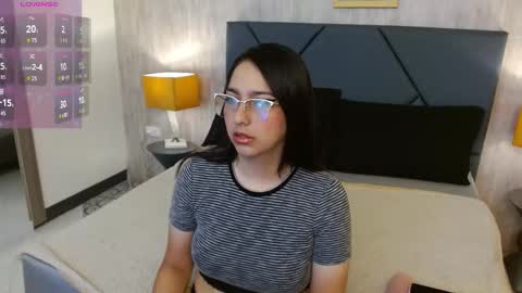 lexyblaze_ online show from December 18, 11:38 am